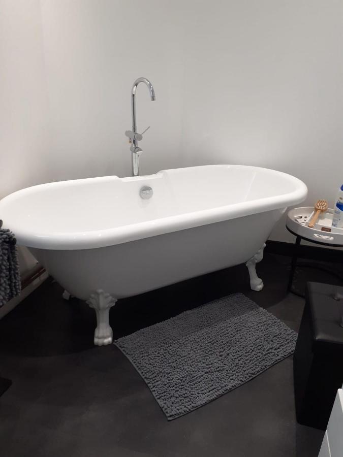 Oasis Master Suite Marconne Eksteriør bilde